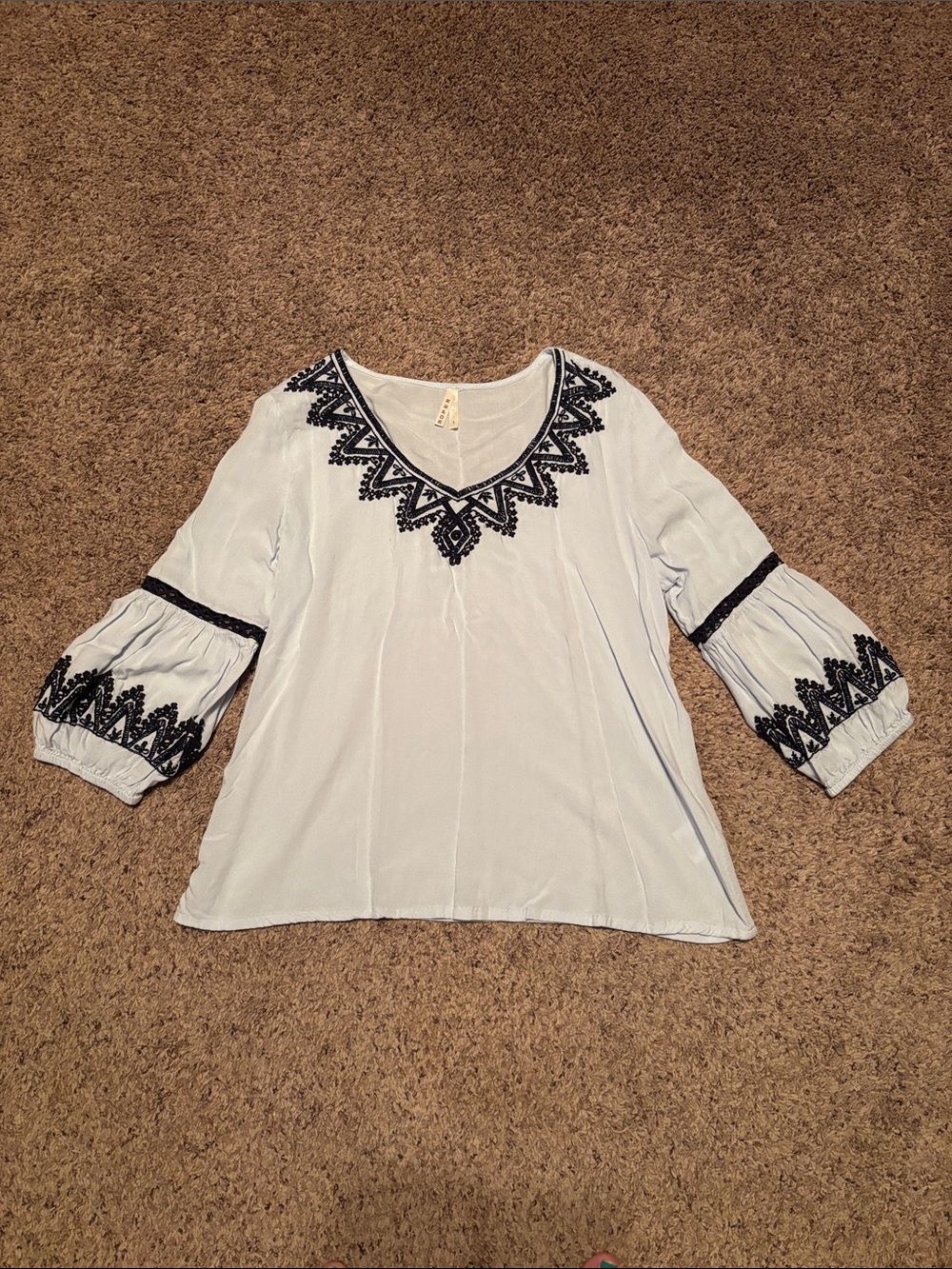 Roper Light Blue Embroidered V-Neck Boho Top L
